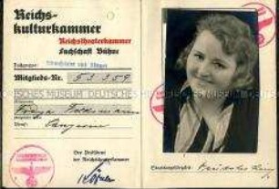 Mitgliedsbuch der Reichskulturkammer von Freya Felsmann