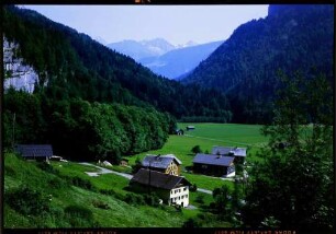 Schnepfau: von Schnepfegg ins Tal der Bregenzer Ache