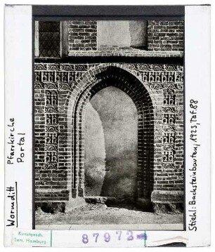 Wormditt: Stadtkirche, Portal