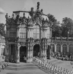 Dresden-Altstadt. Zwinger. Fest im Zwingerhof