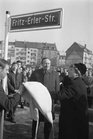 Einweihung der Fritz-Erler-Straße