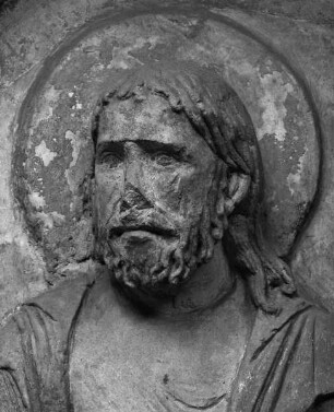 Nördliche Chorschrankenwand: Christus umgeben von sechs Aposteln — Zweite Arkade von links: Apostel Bartholomäus
