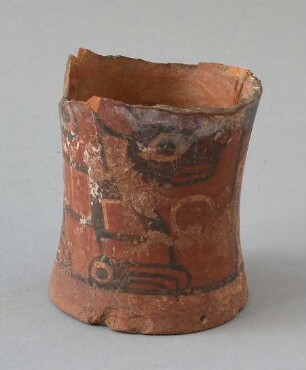 Fragment eines Tonbechers