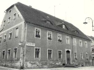 Glockengießerei in Kleinwelka : Handwerkstechniken - Glockengießerei und Glocken. Ort: Mały Wjelkow / Kleinwelka. Zinzendorfstraße, Haus Gruhl (Glockengießerei). Vgl. Lětopis C 5 (1961/62).