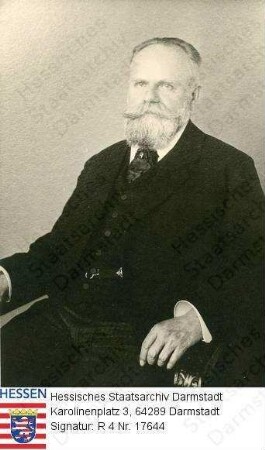 Gnauth, Feodor (1854-1916) / Porträt, sitzend, Kniestück