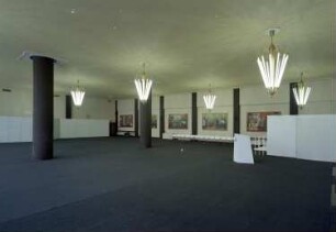Dresden-Klotzsche, Flughafenstraße. Flughafen Dresden. Gebäude 219. Speisesaal. Innenansicht