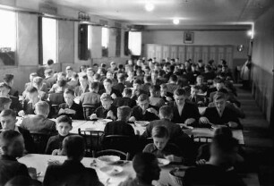 Temeschburg: Deutsche Schule, Lenau-Schule, im Speisesaal