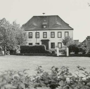 Gutshaus, Kössern