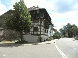 Stadtbild-Ansicht im Südwesten-Ecke Tränkgasse und Bädergasse mit Gebäudebestand vor Stadtmauer (18-19 Jh) im Verlauf nach Osten