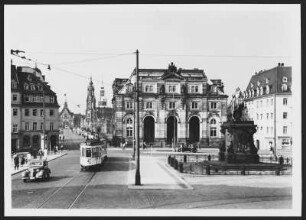 Dresden, Neustädter Markt : Dresden-Neustadt. Blick über den Neustädter Markt mit Reiterstandbild August des Starken in Richtung Altstadt