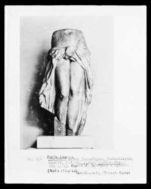 Fragmente einer Venus-Statue (Replik der Aphrodite von Syrakus)