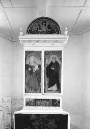 Flügelaltar : Flügelaltar (geschlossen). Holz, geschnitzt, gefasst, zum Teil vergoldet, bemalt (um 1500). Schildau-Sitzenroda, Dorfkirche Sitzenroda