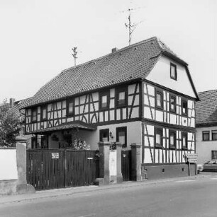 Friedberg, Bruchenbrückener Straße 32