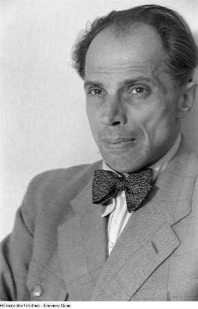 Porträtaufnahmen des Schauspielers Walter Franck