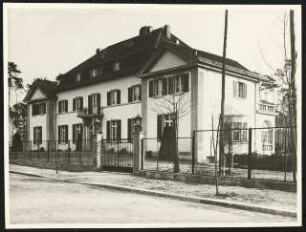 Landhaus Siegfried Bieber, Berlin-Grunewald: Straßenseite