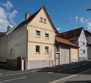 Pohlheim, Hubertusstraße 14