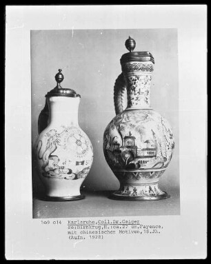 Birnkrug mit chinesischen Motiven