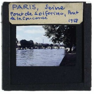 Seine,Paris, Pont de la Concorde,Paris, Passerelle Léopold-Sédar-Senghor / Passerelle Solférino