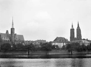Wroclaw (Breslau), Dominsel mit Kreuzkirche und Dom St. Johannes der Täufer vom linken Oderufer aus