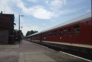 Karow Dieseltriebwagen Baureihe Bahnsteig 608