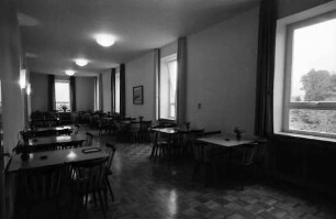 Gernsbach: 1. Papiermacherschule in der Gewerbeschule; Internat für Papiermacher Anlernlinge, Speisesaal