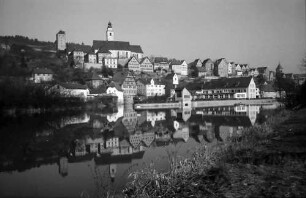 Horb: Stadtbild spiegelt sich im Neckar