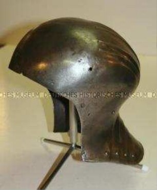 Geschlossener Helm