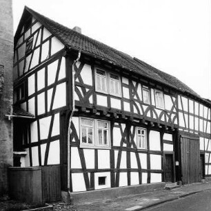 Fachwerkwohnhaus; Babenhausen, Am Hexenturm 22