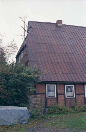 Schlamersdorf: Dorfstraße 11: Fachwerkhaus: rückwärtige Giebelseite Wohntrakt: Traufseite Teilansicht Wohntrakt