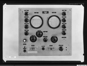 Kennlinienschreiber für Silicium-Flächen-Dioden, Vorderseite, Foto 1961