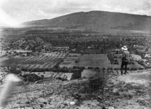 Tal von Mexiko : Blick von der Sonnenpyramide über das Tal von Mexiko
