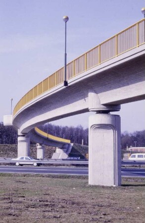 Geh- und Radwegüberführung, bei AS Hannover-Herrenhausen