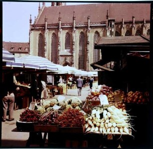 Würzburg: Markt vor der Marienkirche, mit Rettichstand