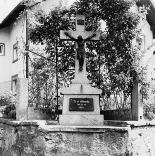 Prozessionskreuz (Kreuz); Heppenheim, Brannackerweg 2