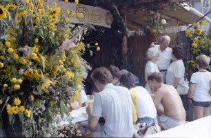Sasbach: Weinfest, Buden. Leute usw.