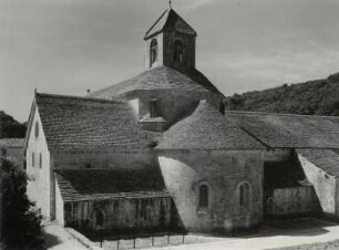 Blick auf die Abtei Sénanque im Vaucluse