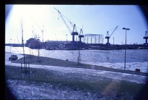 Meyer-Werft Papenburg im Winter