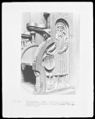 Chorgestühl — Gestühlwange mit dem Relief des Pfalzgrafen Friedrich von Tübingen