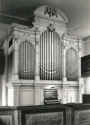 Zweimanualige Orgel II/20 (1888; C. E. Jehmlich & Söhne). Klipphausen-Röhrsdorf, Dorfkirche