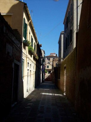 Venedig: Straßenzug nahe des Canale della Giudecca