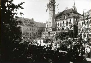 Bautzen. Huldigung an Friedrich August III., König von Sachsen, auf dem Hauptmarkt am 29. Mai 1905