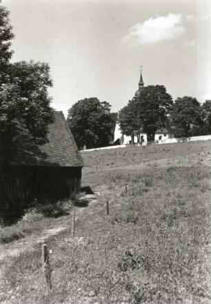 Cämmerswalde. Blick zur Kirche von Südwest