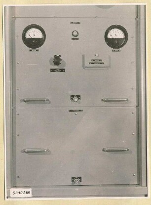 10 kW Fernsehsender Nr. 507, Schrank T3 unten, Frontansicht geschlossen, Foto 1954