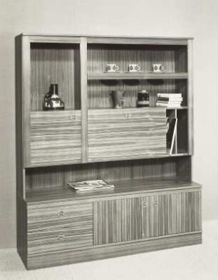 Wohnzimmerschrank