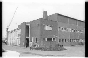Kleinbildnegative: Chemische Fabrik Hans Schwarzkopf, Bessemerstraße, 1981