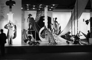 Basel: Figurine, modische Zukunft