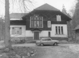 Kurort Bärenburg (Altenberg-Bärenburg), Nr. 16. Ferienheim "Waldhof". Eingangsfront