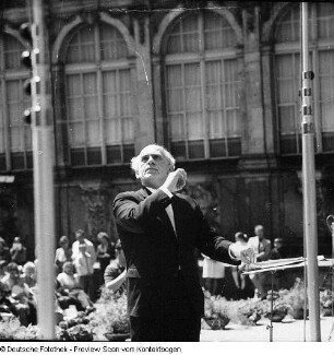 Kreuzchor mit Flämig im Zwinger