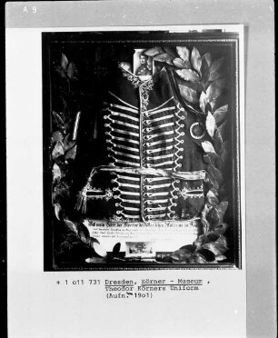 Uniformweste & Achselklappe & Uhrband & Säbelkoppel Theodor Körners, gefallen bei Gadebusch am 26.08.1813