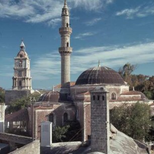 Rhodos (Stadt). Collachium, Moschee Solimans des Großen und Uhrturm, Moschee Solimans des Großen, 1522, und Uhrturm 1851. P63